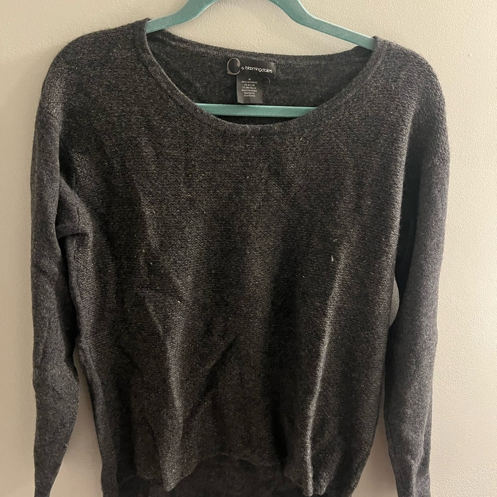 Shimmery grey cashmere sweater